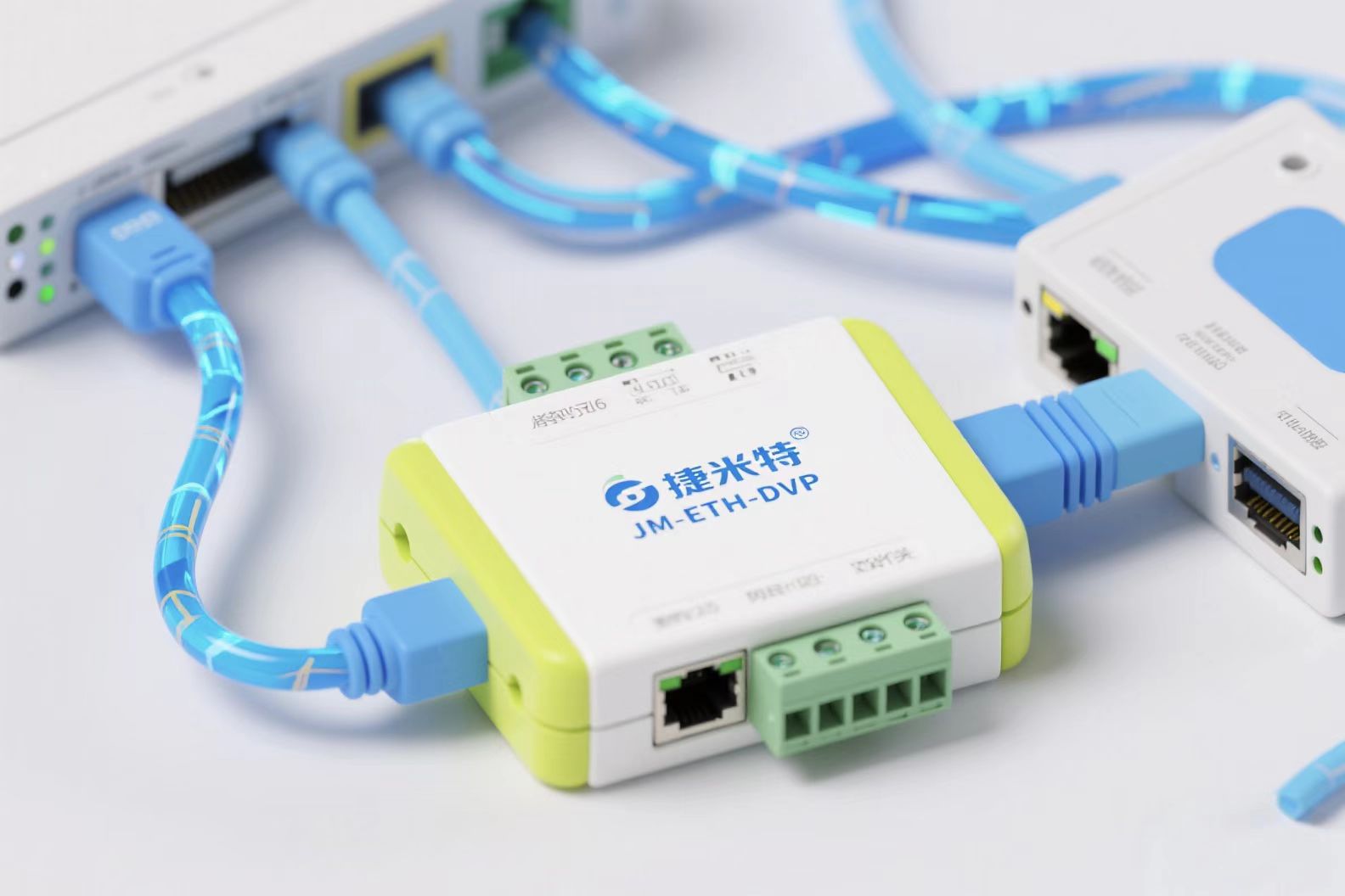 PLC以太网通讯模块：台达 DVP-EX2 PLC 与上位机、触摸屏及变频器高效通讯案例(图2)