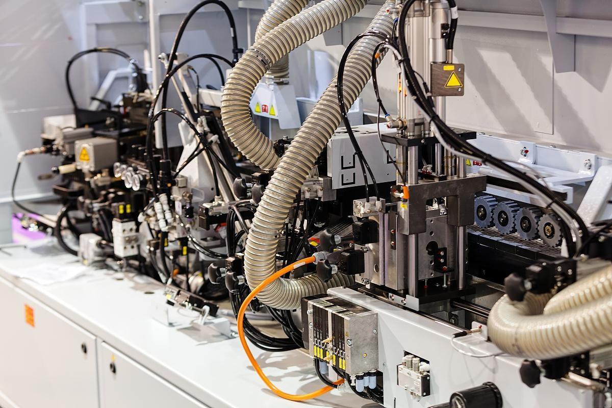 EtherCAT转无线应用：实现3C电子PCB分板机柔性生产无线互联(图2)